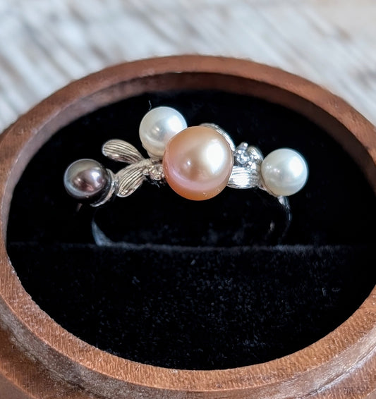 Sliver S925 Quartet Pearl Crown Ring, S925 Collection