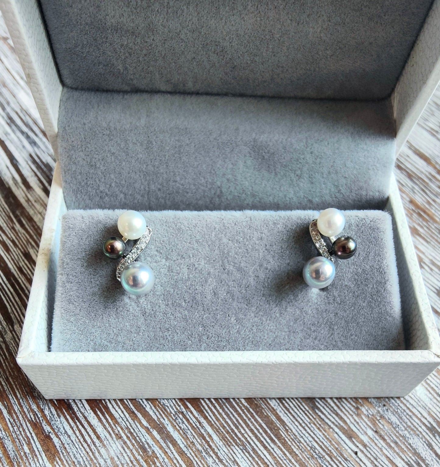 Sliver 925 Trio Harmony Freshwater Pearl Earrings, S925 Collection